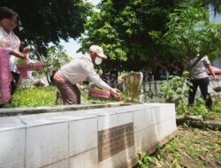 Nyadran Pekuncen, Ning Ita Laksanakan Tradisi Jelang Ramadan