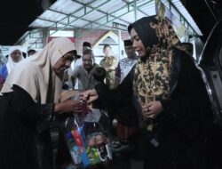 Wali Kota Mojokerto Salat Tarawih Bersama Warga