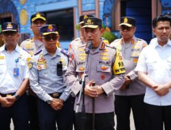 Kapolri ke Sopir Bus: Hati-Hati dan Jaga Keselamatan Pemudik