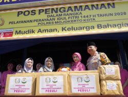 Kapolres Mojokerto Kota dan Bhayangkari Tinjau Posyan Lebaran