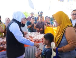 Gubernur Khofifah Gelar Pasar Murah ke-58 di Kaibon Madiun