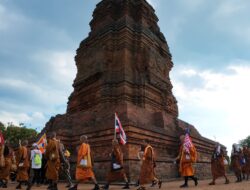 Pradaksina Biksu Indonesia Walk Far Peace 2026 di Candi Brahu