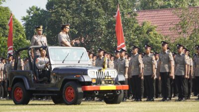 Kapolda Jatim Lantik 971 Bintara Remaja Lulusan SPN Polda Jatim