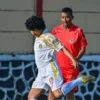 Mamak Alhadad Cetak Gol Charity Games Legenda Timnas