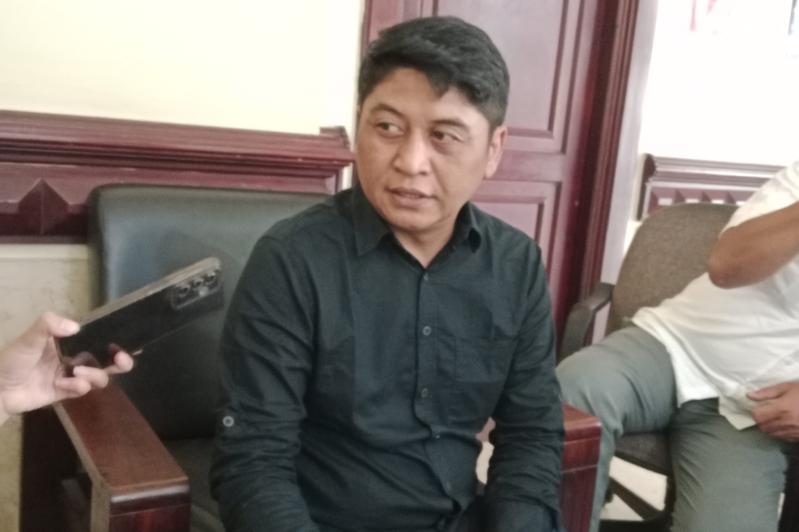 DPRD Surabaya