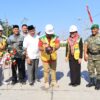 Jalan Poros Desa Klampok-Munggugebang Gresik Dibeton