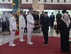 Bupati Malang Sanusi Lantik Tiga Kades PAW