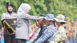 Gubernur Khofifah