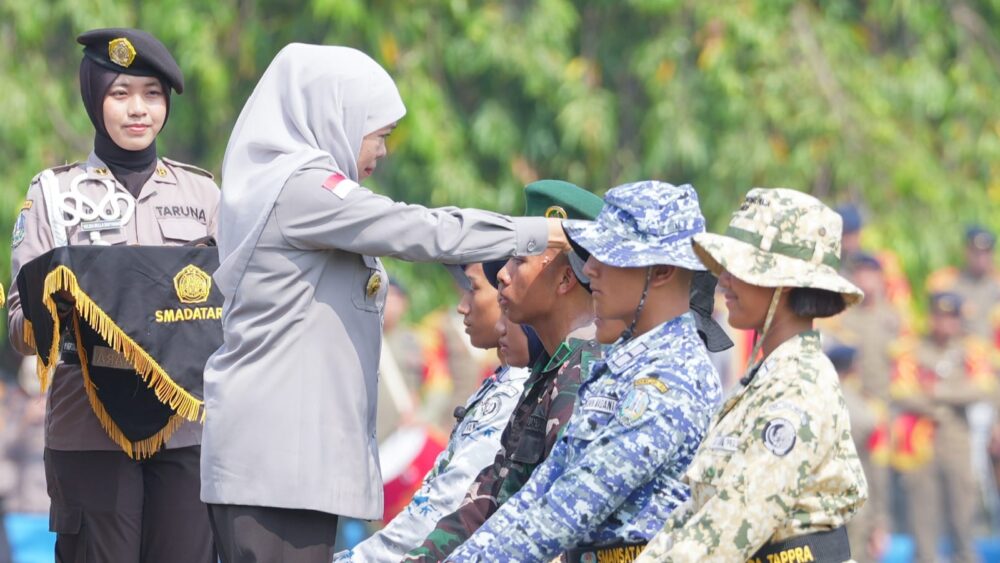 Gubernur Khofifah