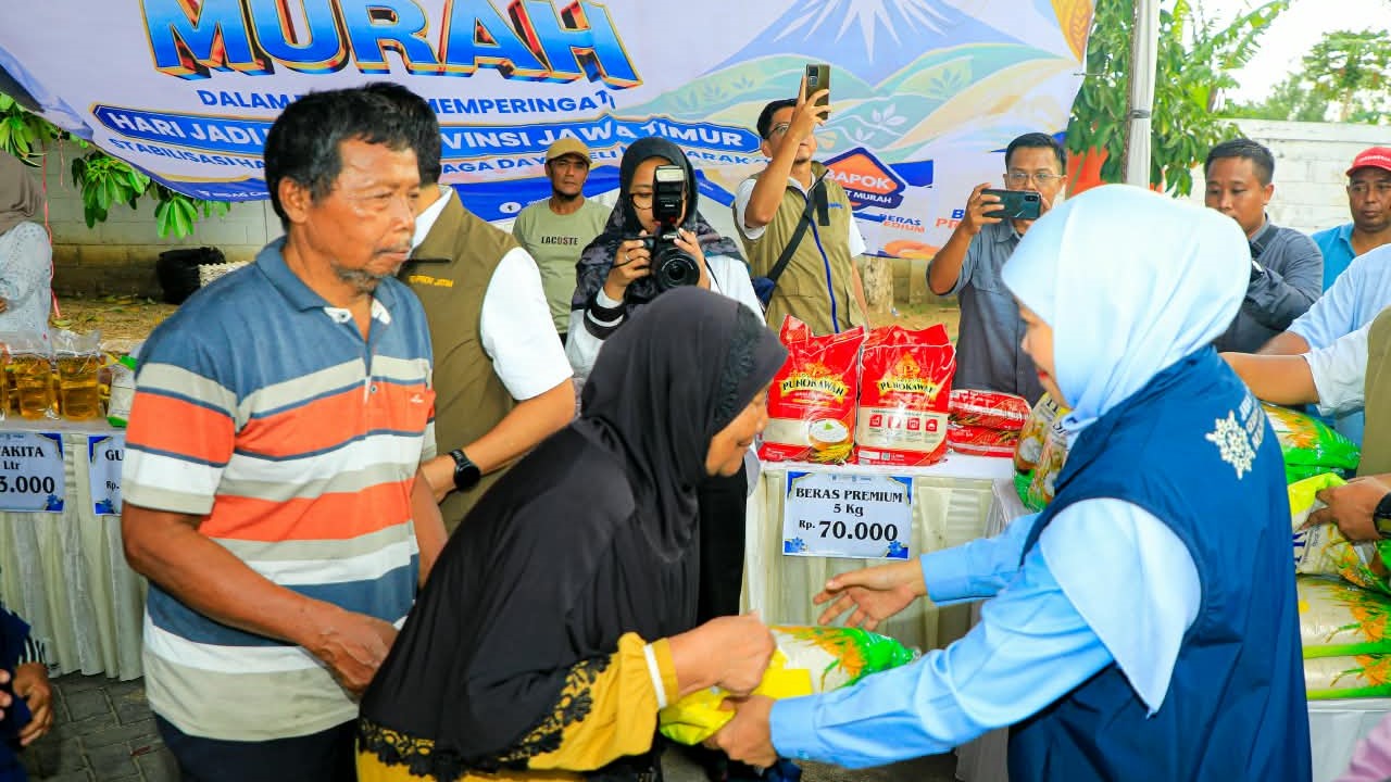 Gubernur Khofifah