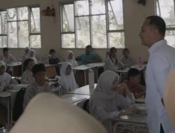 Wali Kota Surabaya Eri Cahyadi Sidak SMP Negeri